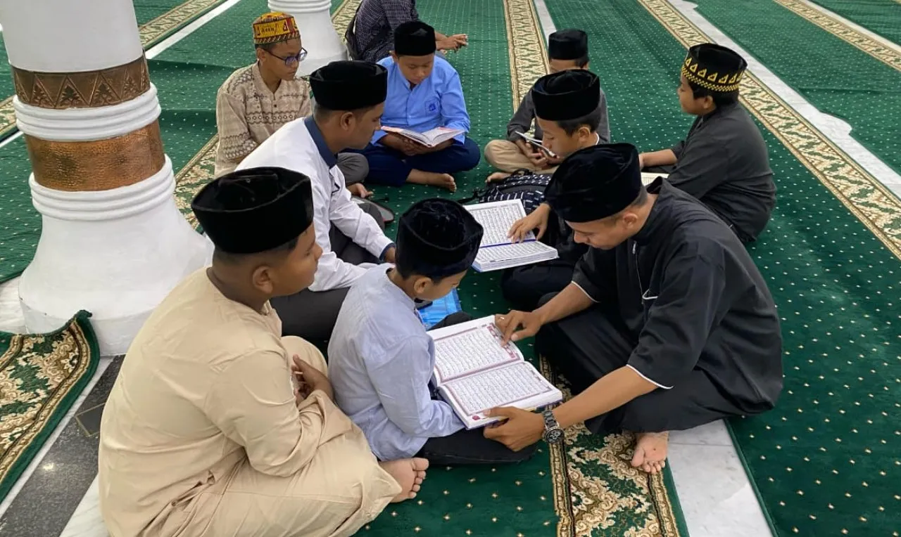 Kevin, si polisi guru ngaji di Polda Aceh