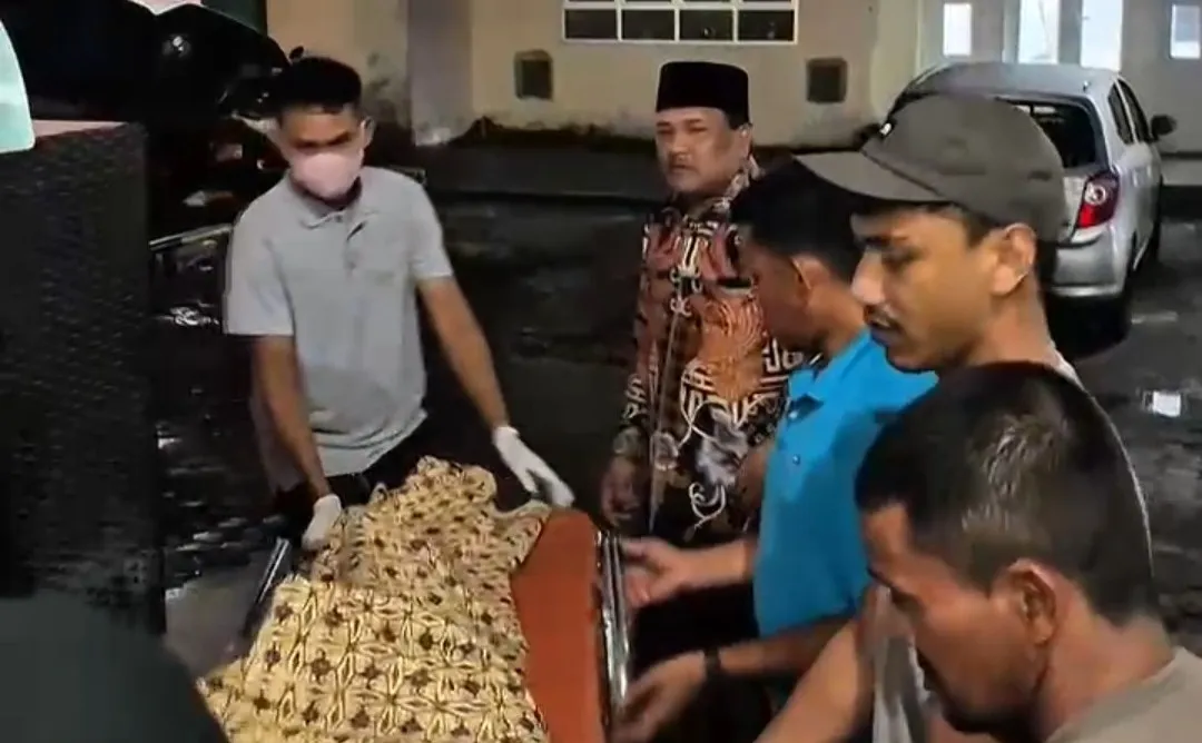 Kakak beradik terseret luapan air bah di Bireuen, adik ditemukan meninggal