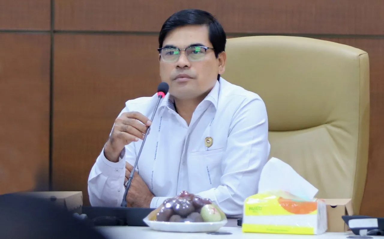 Terkait dengan Instruksi Gubernur Aceh tentang sholat berjamaah bagi ASN dan mengaji bagi pelajar, ini kata Rektor UIN Ar-Raniry Banda Aceh