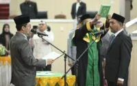 Zulkasmi dilantik sebagai anggota DPRK Banda Aceh gantikan Isnaini Husda