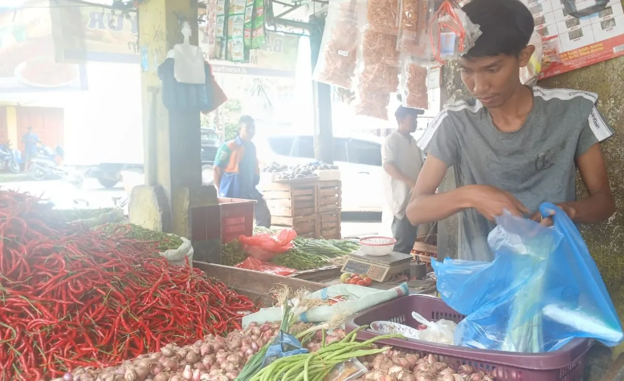 Harga bawang merah di Banda Aceh naik 100 persen