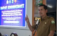 Plt Sekda Aceh minta Satpol PP dan WH persuasif tegakkan aturan pelaksanaan Intruksi Gubernur Aceh tentang pelaksanaan sholat berjamaah