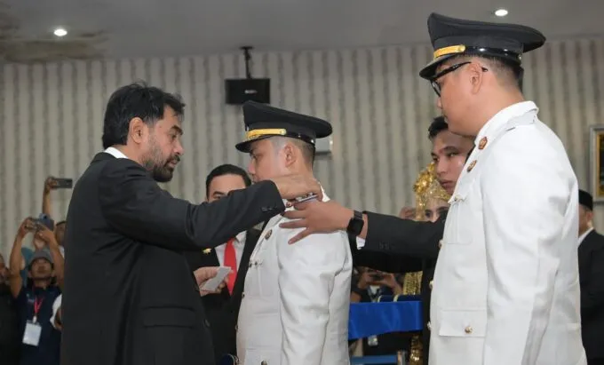 Bek Syoh Syoh diucapkan Mualem saat lantik Walikota dan Wakil Walikota Langsa
