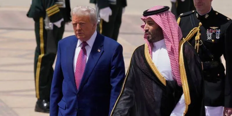 Donald Trump minta Arab Saudi investasi ke negaranya 1 triliun dolar AS