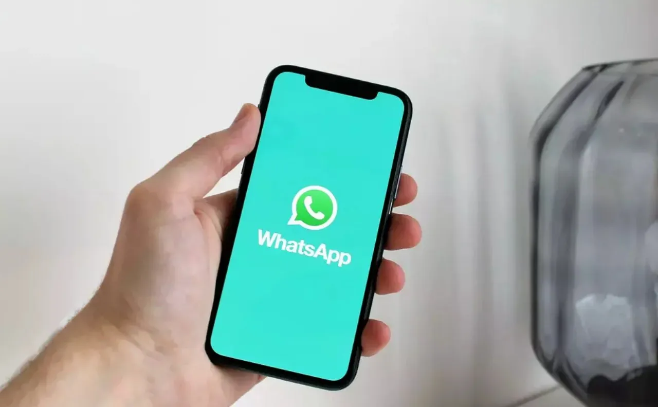 iPhone 5 dan 6 plus tak bisa lagi untuk WhatsApp