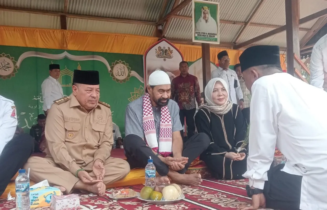 Di Nagan Raya, Mualem dipeusijuk Abi Ahmad Junaidi