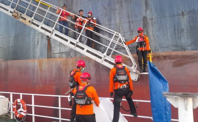Basarnas Banda Aceh evakuasi Warga Filipina Trimuya Erdaggo Jr dari Selat Benggala