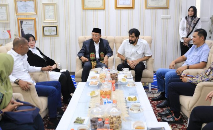 Jumpa Menteri PU di Banda Aceh, Mualem minta dukungan bangun terowongan Geuretee