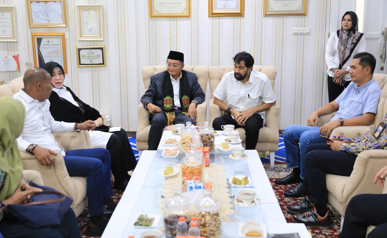 Jumpa Menteri PU di Banda Aceh, Mualem minta dukungan bangun terowongan Geuretee