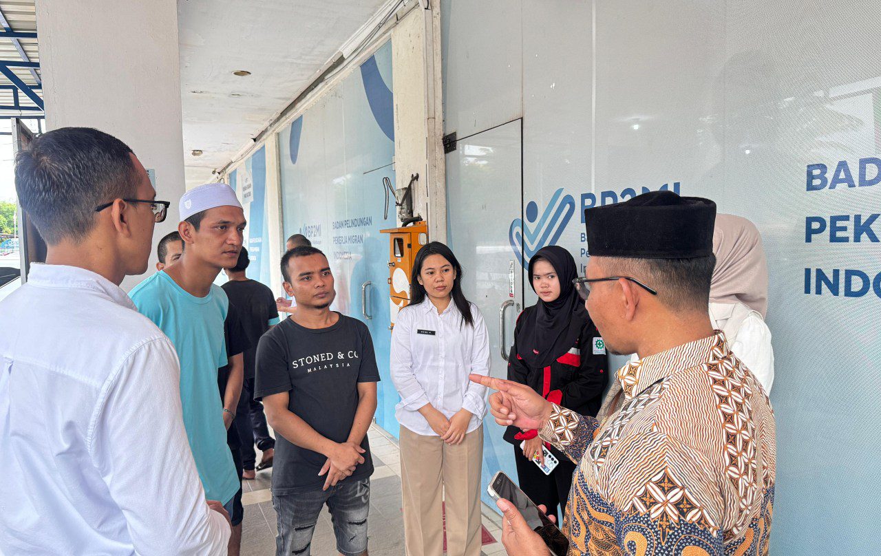 12 pekerja migran asal Aceh dideportasi dari Malaysia, Haji Uma bantu fasilitas pemulangan