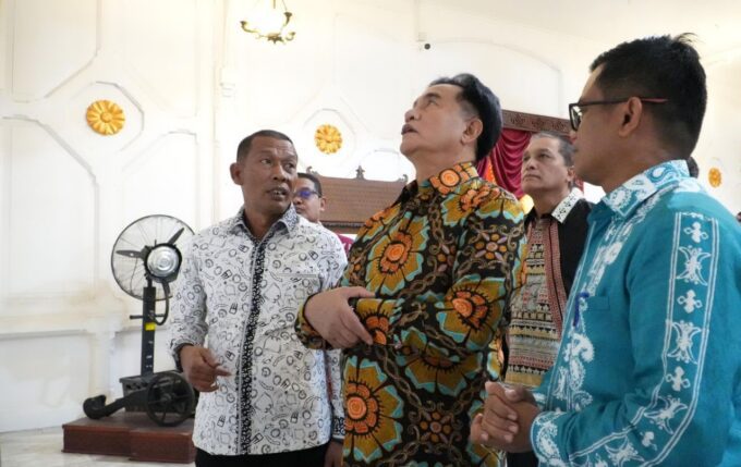 Sambut kedatangan Menko Imipas Yusril di Pendopo Gubernur Aceh, Ketua DPRA minta dukungan revisi UUPA