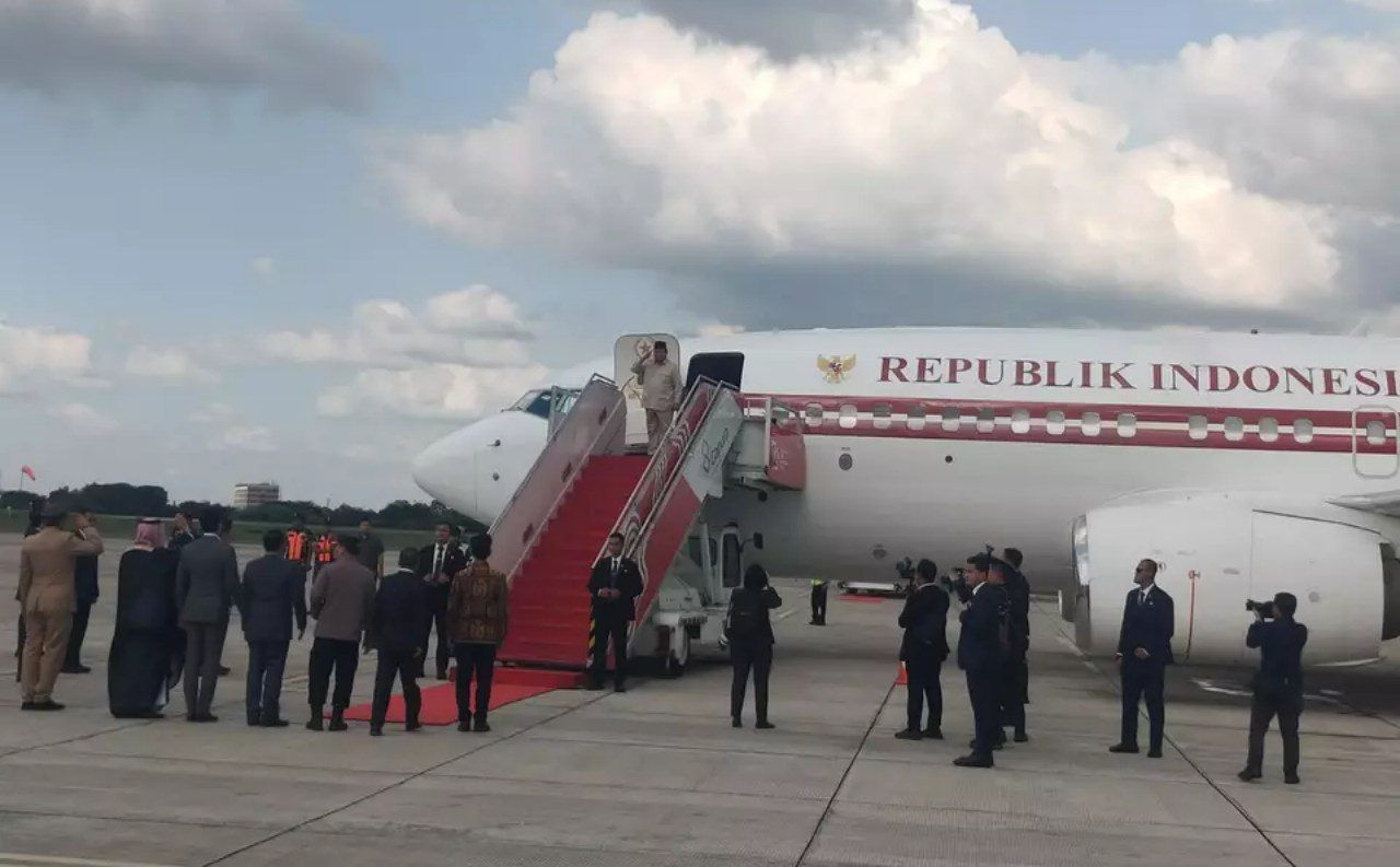 Prabowo bertolak ke Arab Saudi, dijadwalkan bertemu Pengeran Salman bahas perkampungan haji Indonesia