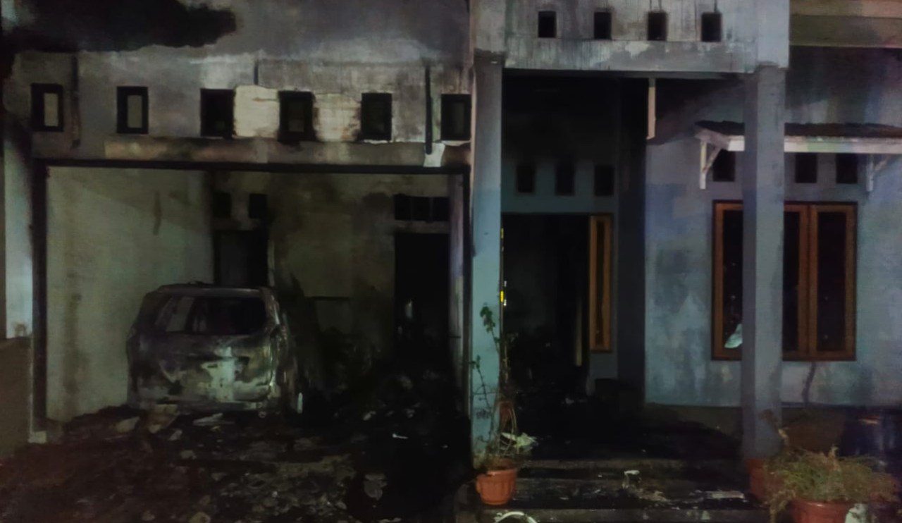 Rumah warga Aceh Barat hangus dilalap si jago merah, kerugian ditaksir Rp1 miliar