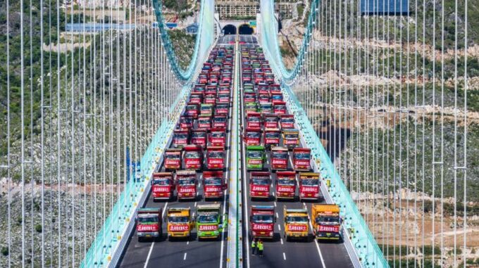 China akan operasikan jembatan setinggi 625 meter, jadi jembatan tertinggi di dunia
