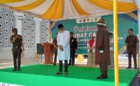Dua pelaku judol di Pidie Jaya dicambuk