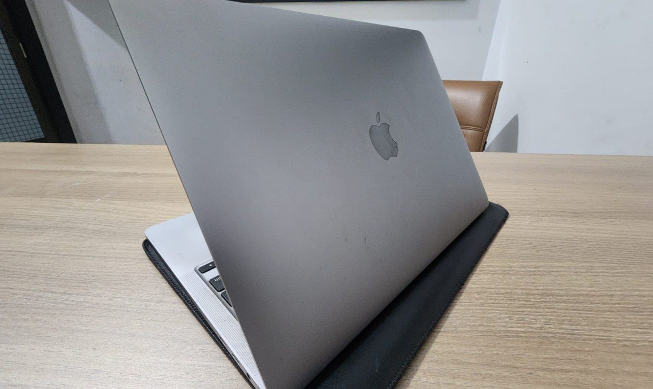 Apple siapkan MacBook Pro, diluncurkan 2026 dengan sistem layar sentuh