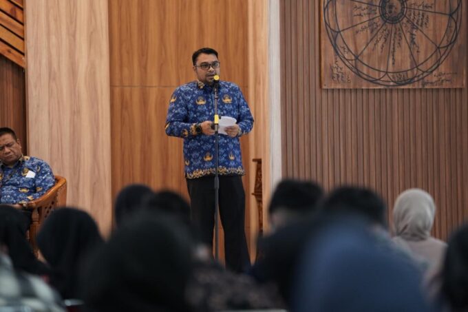 Kadisbudpar Dedy Yuswadi buka pameran Rumoh Aceh
