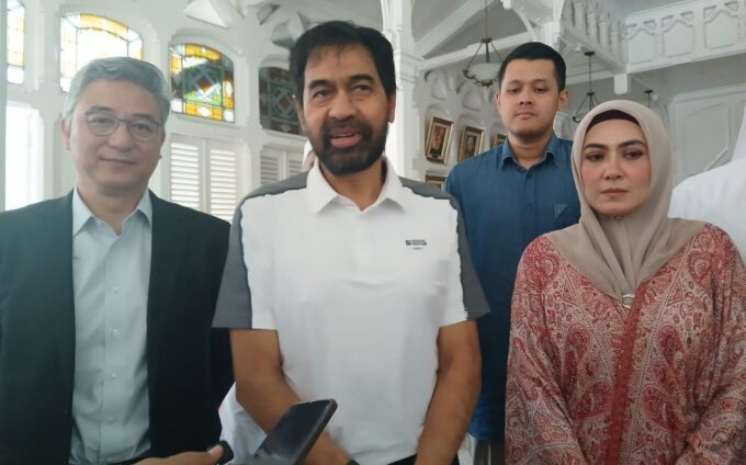 Mualem wacanakan pembentukan Serambi Aceh Mekka Airlines