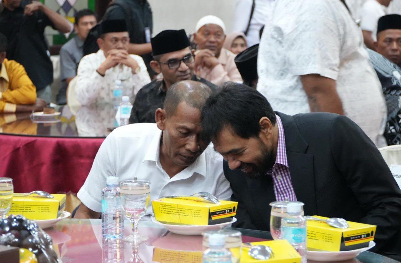 Ketua DPRA hadiri pelantikan Komisioner Baitul Mal Aceh