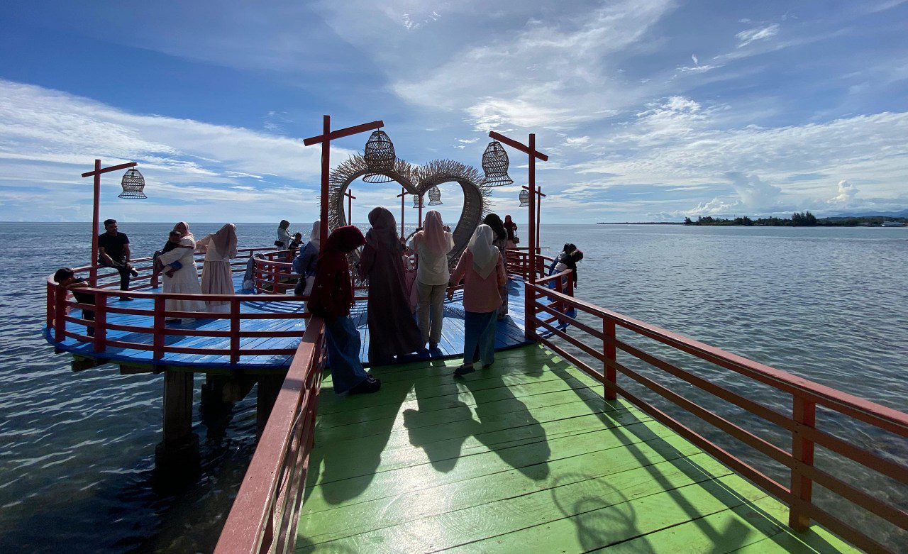 Pesona Pantai SBB yang lagi Hits di Aceh Selatan