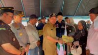 Ahli waris korban meninggal akibat banjir bandang di Pidie Jaya dapat santunan Rp15 juta dari Kemensos RI