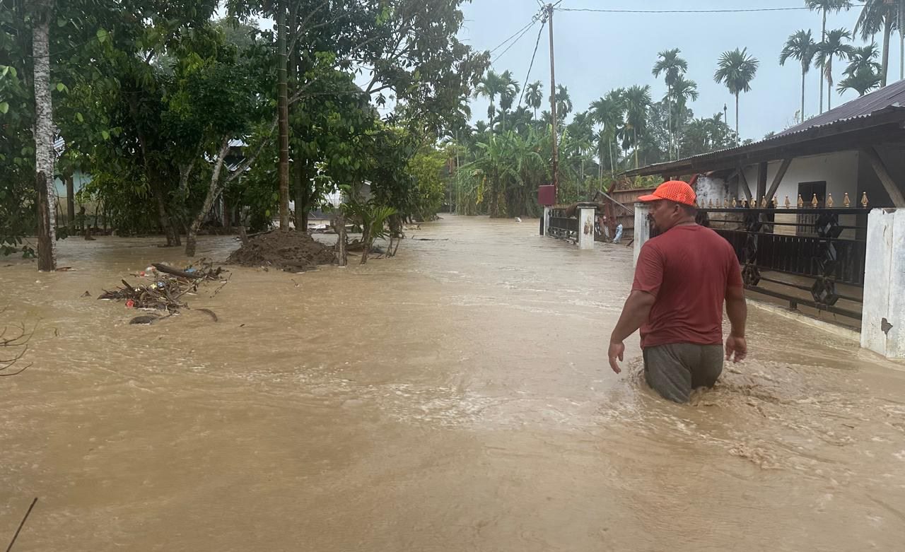 Banjir setinggi 50 cm kembali terjang sejumlah wilayah di Pidie Jaya