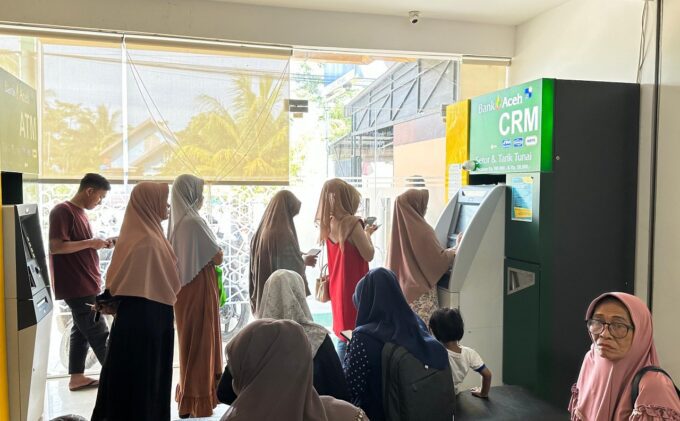 Dirut Bank Aceh : layanan seluruh kantor operasional pulih 100 persen pascabencana