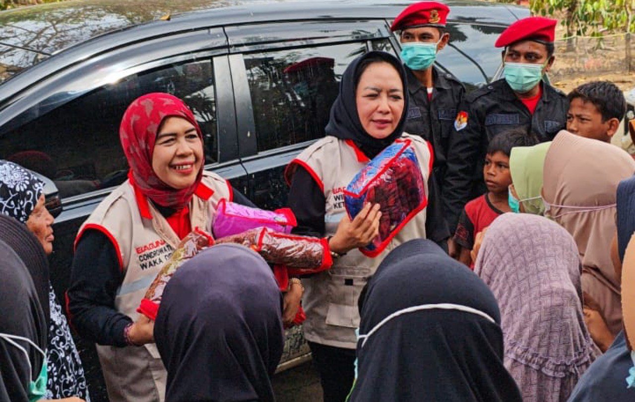 PDI Perjuangan Lampung salurkan bantuan ke Pidie Jaya
