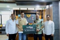 Donasi warga Rp642,3 juta lewat Bank Aceh Peduli untuk korban banjir diserahkan Dirut Fadhil Ilyas