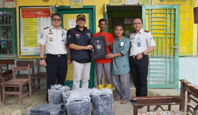 Stafsus Menteri ImiPAS monitoring dan salurkan bantuan ke lokasi bencana di Aceh