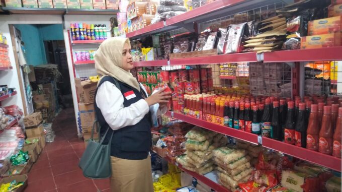 Puluhan produk bayi kedaluwarsa ditemukan di Aceh Besar