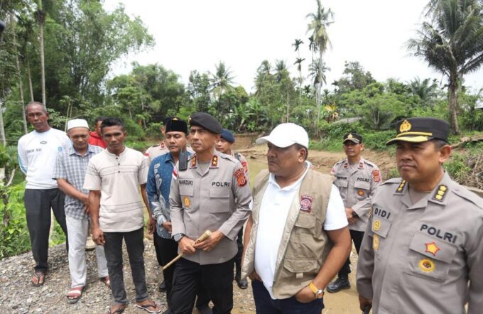 Tinjau kemajuan pembangunan Jembatan Bailey di Jeunib, Kapolda Aceh : Polri komit dukung pembangunan infrastruktur pascabencana