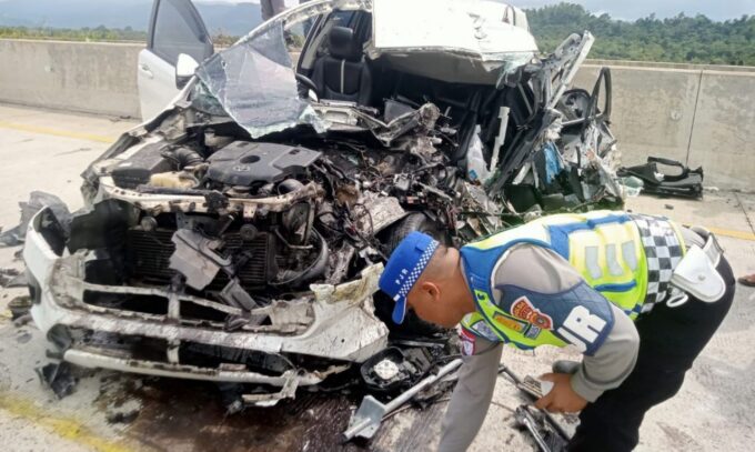 Laka Lantas di ruas tol Sigli-Banda Aceh, penumpang Inova Reborn meninggal dunia