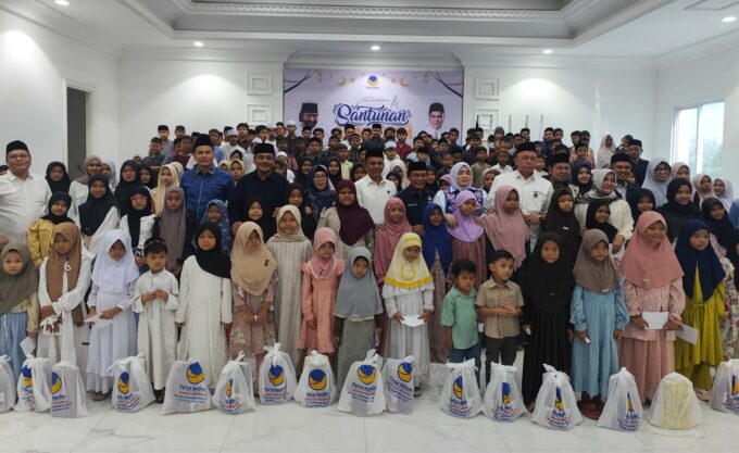 Gelar buka puasa bersama, DPW Nasdem Aceh santuni 200 anak yatim