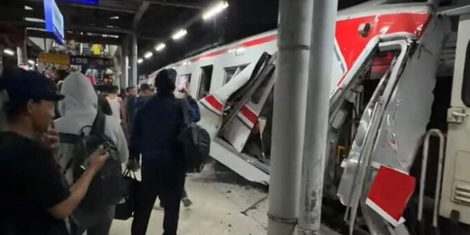 Insiden Stasiun Bekasi Timur: 14 Tewas, 84 Luka