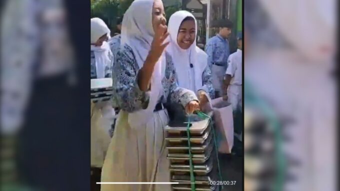 Viral Siswa SMPN 1 Dayeuhkolot Kembalikan MBG, Dapur SPPG Dihentikan Sementara