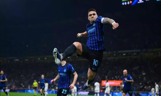 Amuk Inter atas AS Roma di Stadion Geuseppe Meaza, skor 5-2