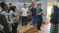 Kapolsek Jaya Baru dan Ketua DPRK Banda Aceh datangi rumah Wardiah
