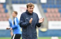 Rekam pemain sepak bola wanita, Petr Vlachovsky dilarang latih klub seumur hidup