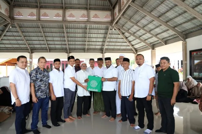 Ziarah ke Makam Habib Bugak, Dirut Bank Aceh : Kita ingin semangat wakaf beliau jadi teladan