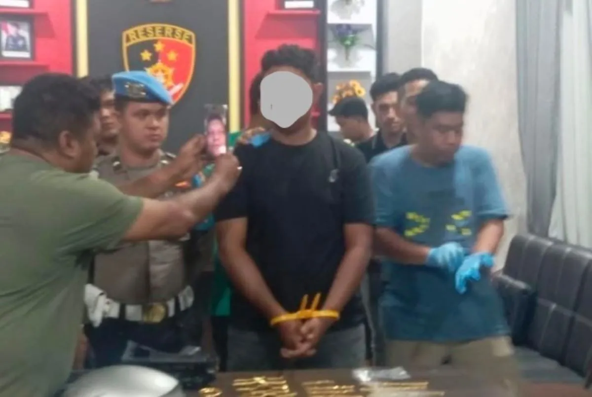 Polisi tangkap ‘oknum polisi’ kasus perampokan toko emas di Aceh Selatan, satu pucuk senjata api laras panjang diamankan