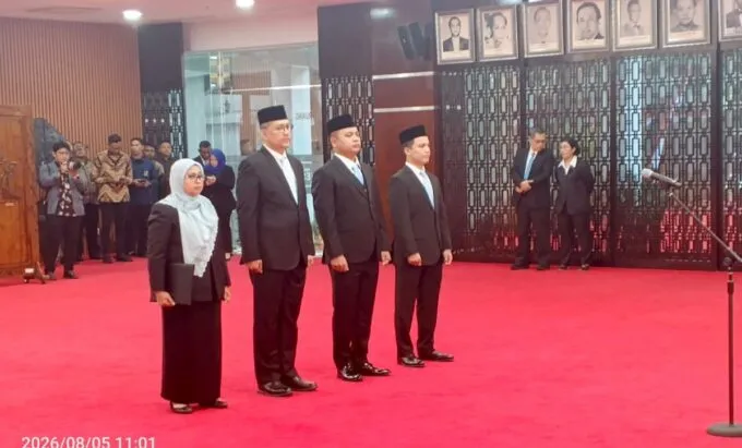 Bahlil lantik Mawardi Nur jadi Kepala Badan Pengelola Migas Aceh