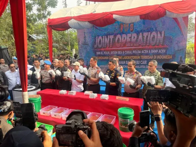 Kapolri datangi pabrik sabu di Pidie