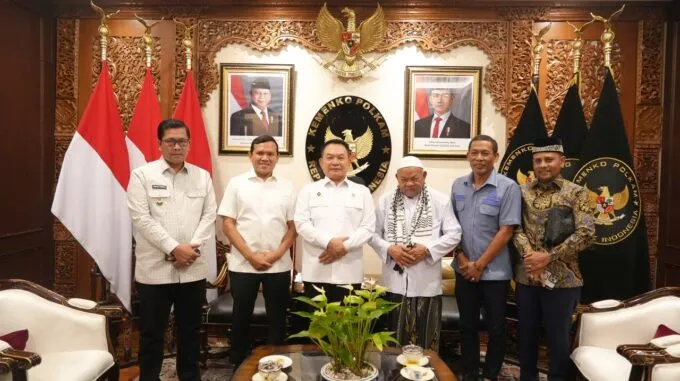 Abang Samalanga temui Menkopolkam Dudung Abdurachman bahas perkembangan revisi UUPA dan Lapangan Blang Padang